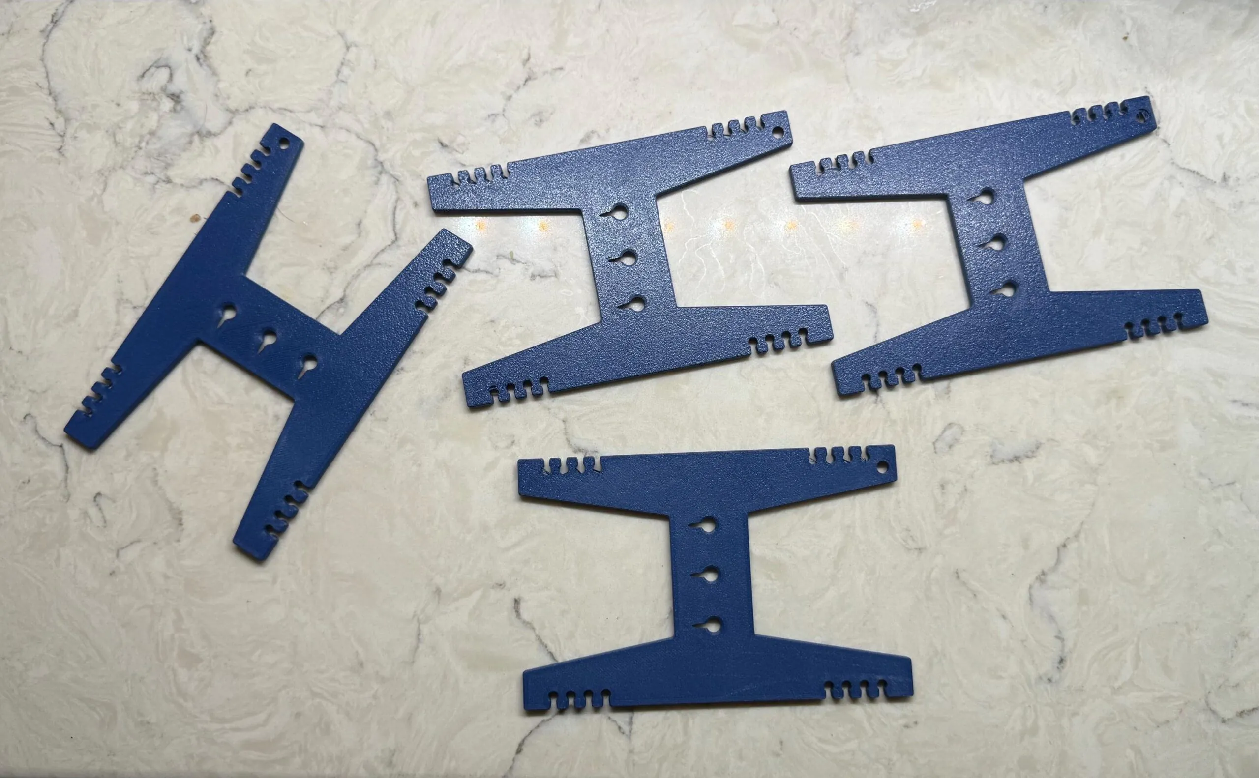 QuickWind 550 – 550 Paracord Winder & Line Organizer - Image 4