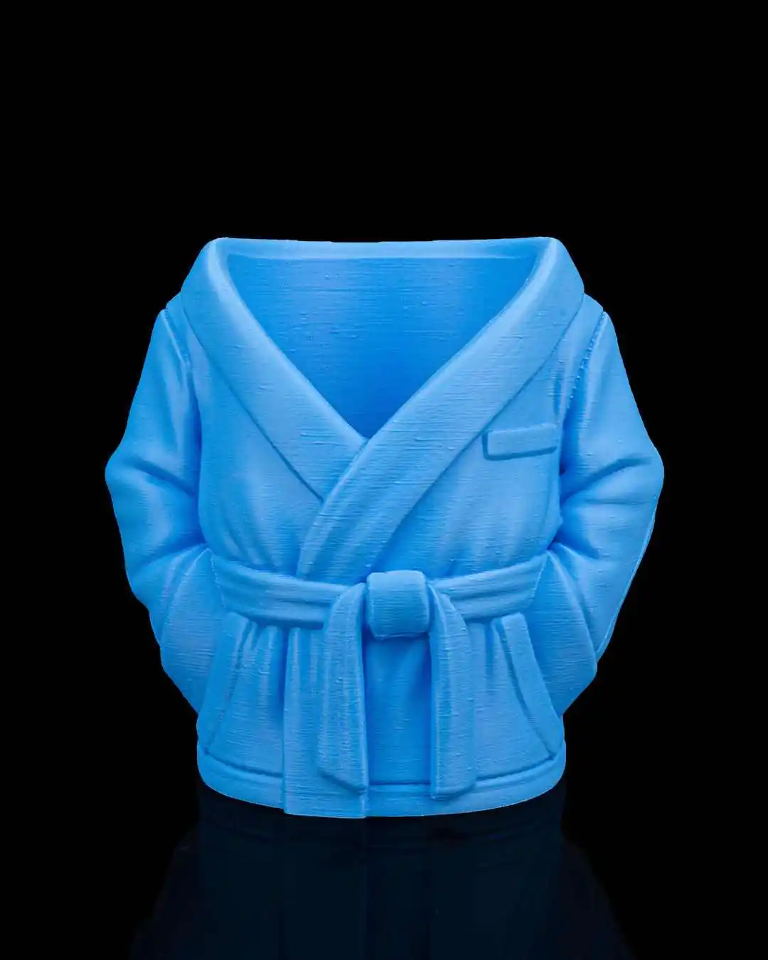 Blue bathrobe can holder color example