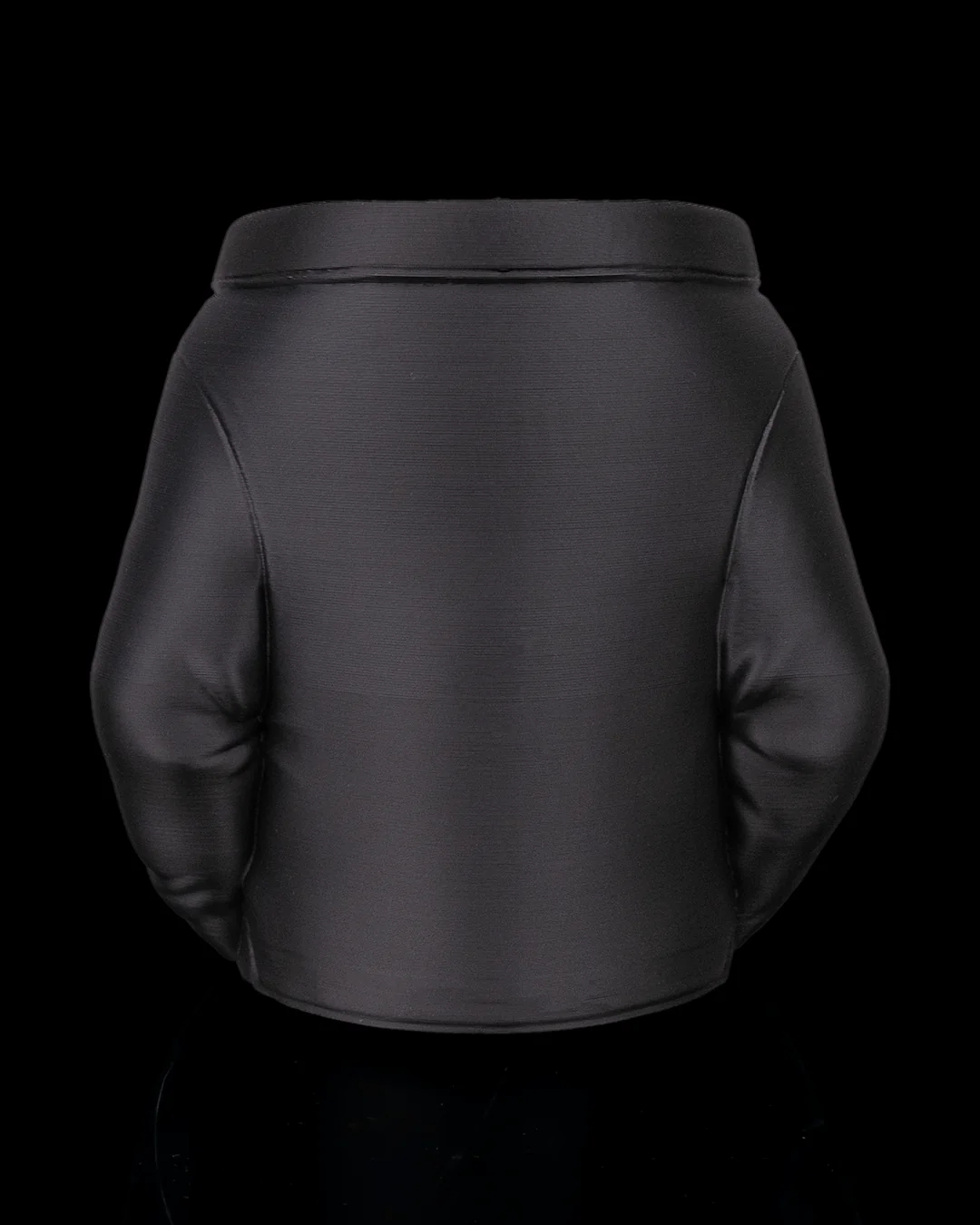 Suit can holder back view